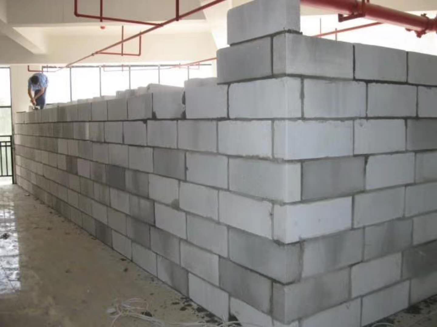 吉首蒸压加气混凝土砌块承重墙静力和抗震性能的研究